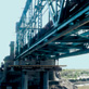 empleados de lupat ingenieria trabajando en el PUENTE DE PASCUA Y PUENTE URANGA